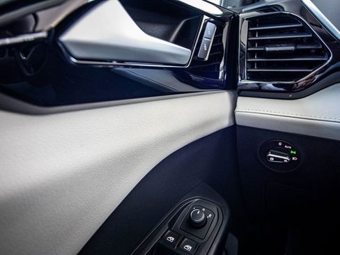 New 2026 Volkswagen Taos S image 29