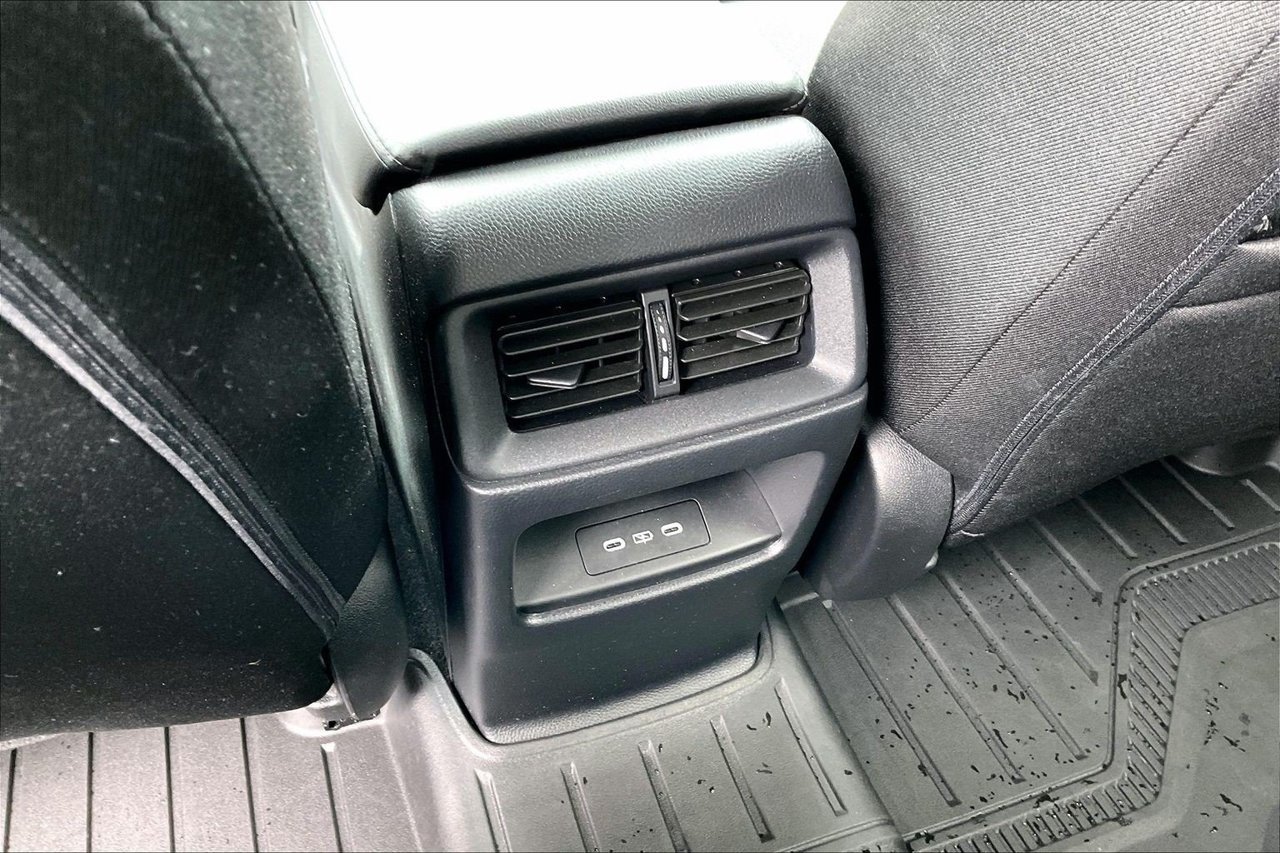 Used 2025 Honda CR-V EX image 16