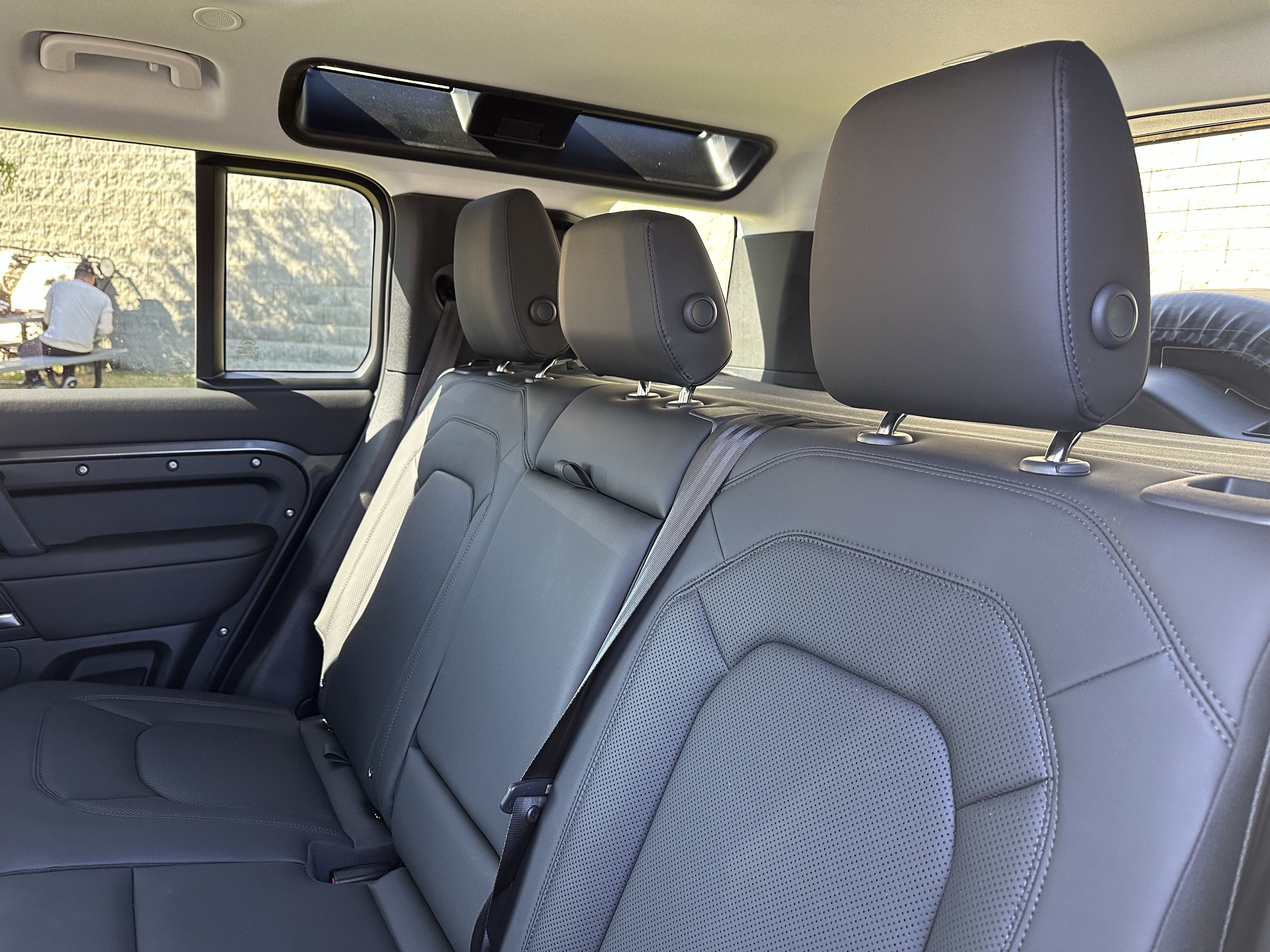 Certified 2025 Land Rover Defender 110 S AWD/4WD image 31