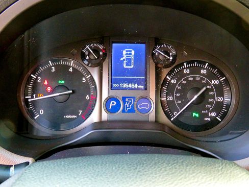 Used 2016 Lexus GX 460 w/ Premium Package image 28