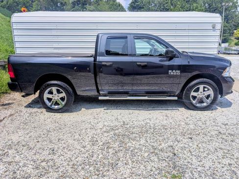 Used 2018 RAM 1500 Express w/ Express Value Package AWD/4WD image 2