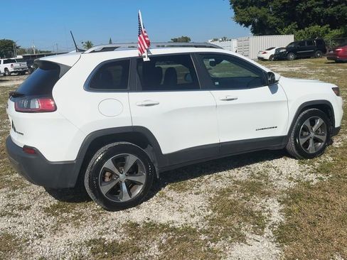 Certified 2019 Jeep Cherokee Limited image 9