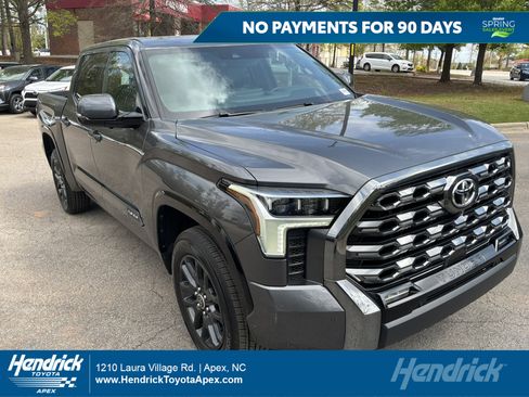 Used 2023 Toyota Tundra Platinum image 1