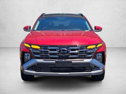 Used 2025 Hyundai Tucson Limited AWD/4WD image 2
