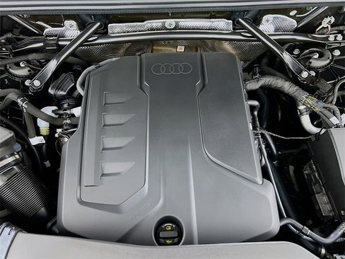 New 2025 Audi Q5 Prestige image 29