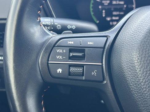 Certified 2025 Honda CR-V Sport-L image 9