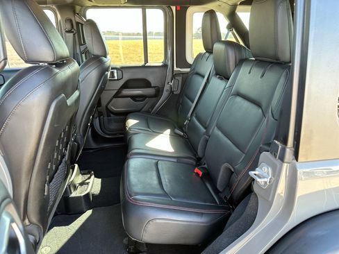 Used 2021 Jeep Wrangler Unlimited Rubicon w/ LED Lighting Group image 21