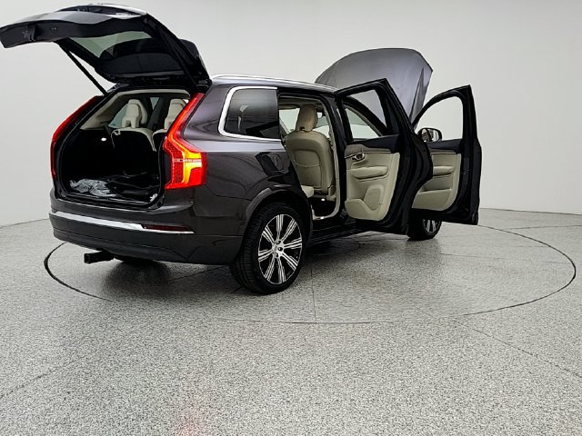 Certified 2024 Volvo XC90 B6 Plus w/ Protection Package Premier AWD/4WD image 11