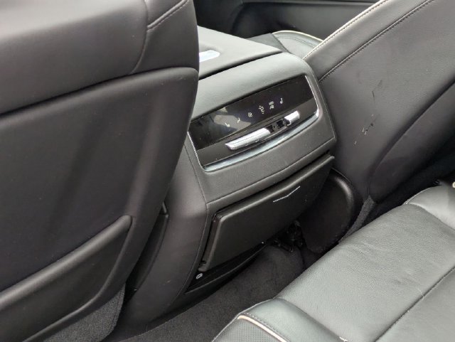 Certified 2021 Cadillac Escalade ESV Premium Luxury AWD/4WD image 32