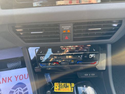 New 2026 Volkswagen Jetta SE image 18