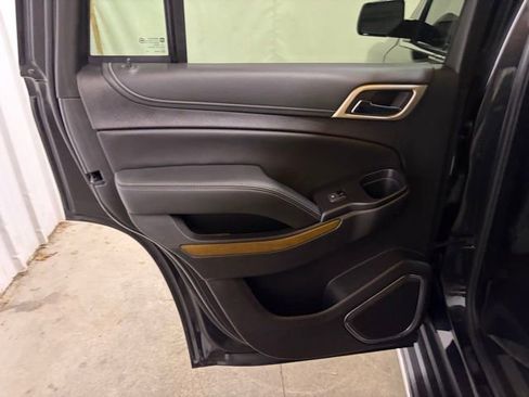 Used 2020 GMC Yukon Denali w/ Open Road Package image 25