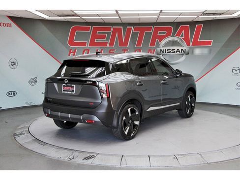 New 2026 Nissan Kicks SR w/ SR Premium Package image 4