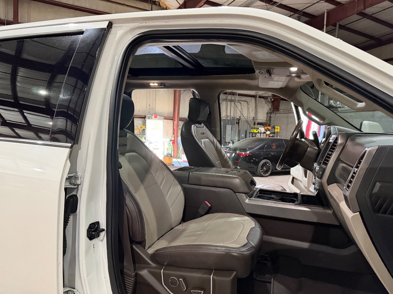 Used 2019 Ford F250 Limited w/ Snow Plow Prep Package AWD/4WD image 24