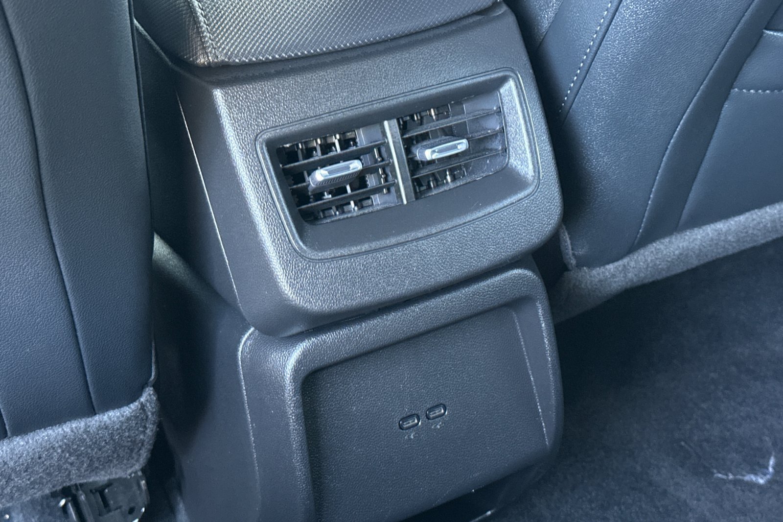 Used 2024 Chevrolet Equinox EV RS FWD image 42