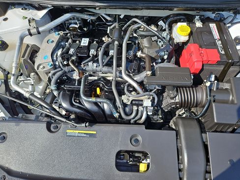 Certified 2024 Nissan Sentra SV FWD image 27