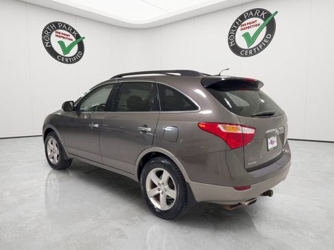 Used 2009 Hyundai Veracruz Limited w/ Navigation Pkg 4 AWD/4WD image 3