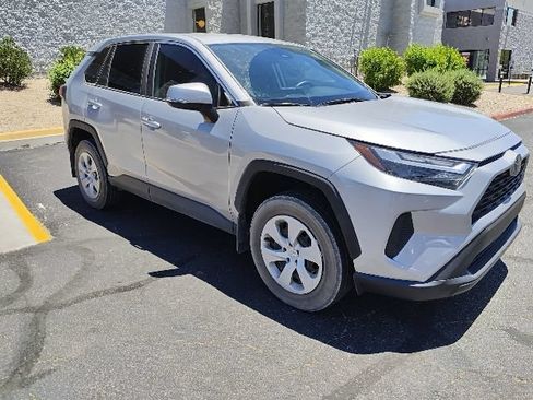 Used 2024 Toyota RAV4 LE FWD image 10