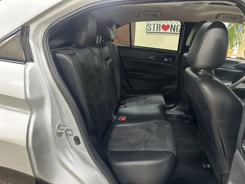 Used 2022 Mitsubishi Eclipse Cross SE image 28