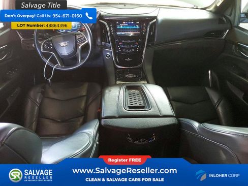 Used 2017 Cadillac Escalade ESV Platinum AWD/4WD image 11