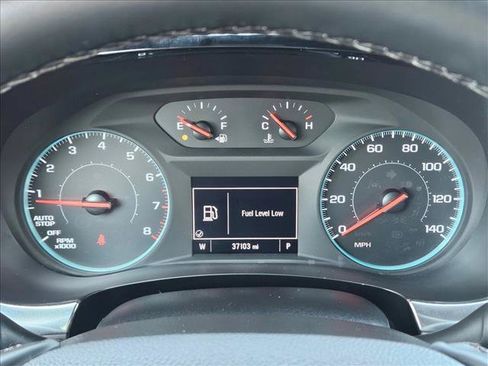 Used 2023 Chevrolet Traverse LT FWD image 11