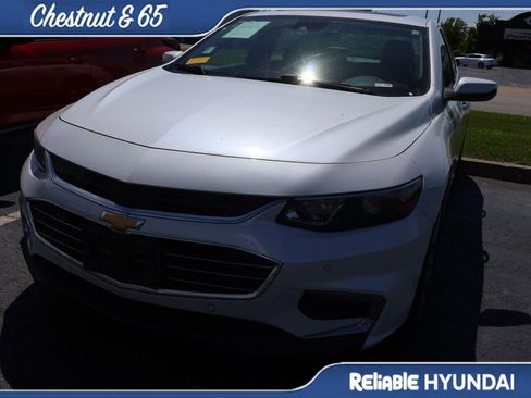 Used 2016 Chevrolet Malibu Premier w/ Driver Confidence Package II FWD image 10