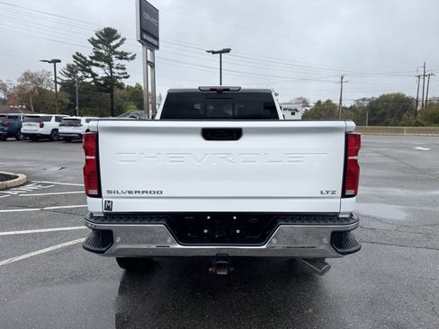 Used 2024 Chevrolet Silverado 2500 LTZ w/ LTZ Premium Package image 5