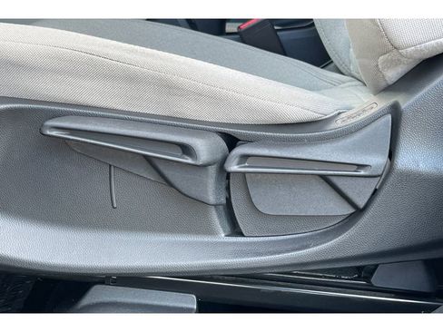 Certified 2023 Honda HR-V LX image 13