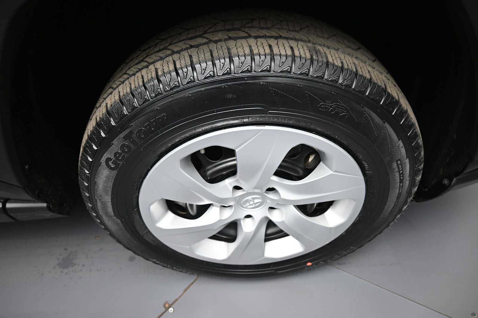 Used 2025 Toyota RAV4 LE FWD image 12