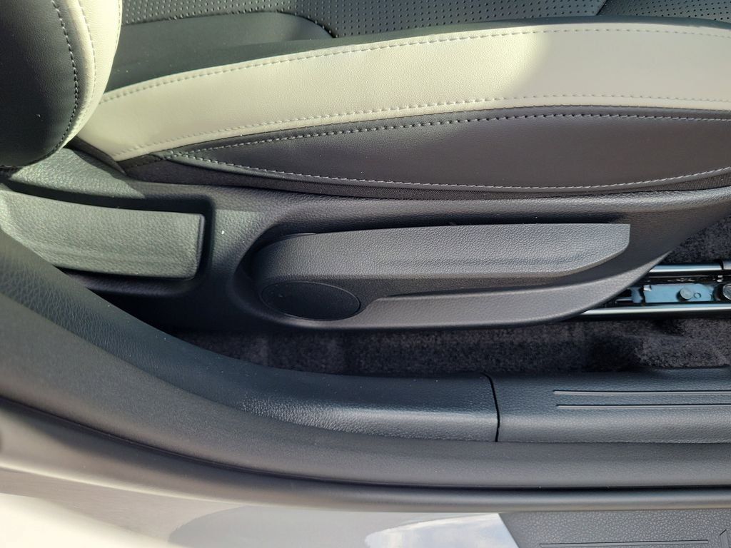 New 2026 Kia K5 GT-Line w/ GT-Line Premium Package FWD image 9
