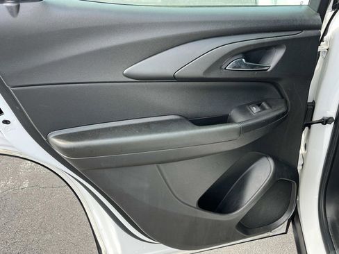 Used 2021 Chevrolet TrailBlazer LS image 17