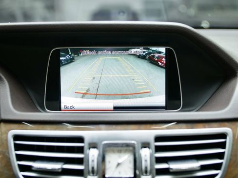 Used 2014 Mercedes-Benz E 350 Sedan w/ Premium 1 Package image 33