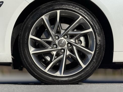 Used 2022 Genesis G70 2.0T image 17