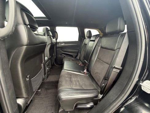 Used 2022 Jeep Grand Cherokee Laredo X image 21