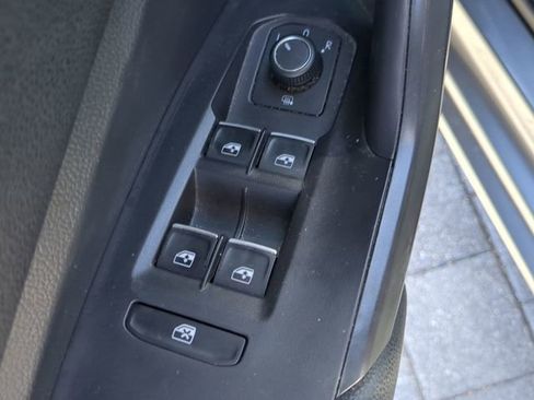 Used 2021 Volkswagen Jetta S w/ Driver Assistance Package FWD image 16