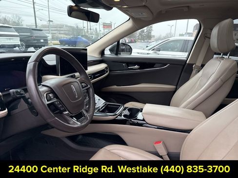 Used 2022 Lincoln Nautilus Reserve image 13