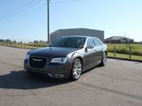 Used 2018 Chrysler 300 Limited image 2