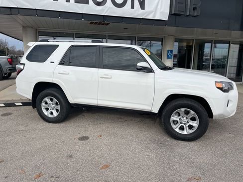 Used 2023 Toyota 4Runner SR5 Premium w/ Moonroof Package image 2