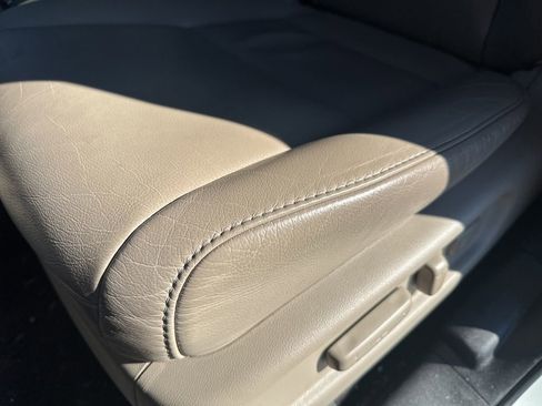 Used 2021 Honda Pilot Touring image 18