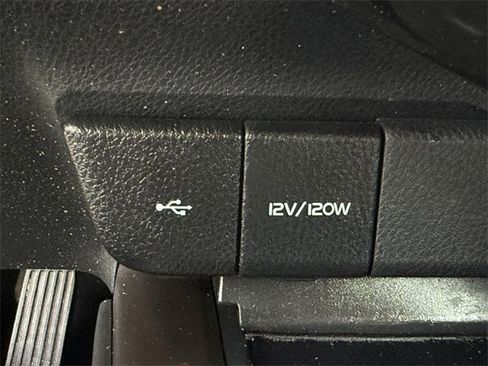 Used 2022 Toyota Corolla LE image 21