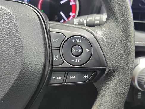 Certified 2025 Toyota RAV4 XLE FWD image 25