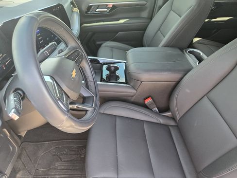 Used 2026 Chevrolet Tahoe LT w/ Comfort Package RWD image 18