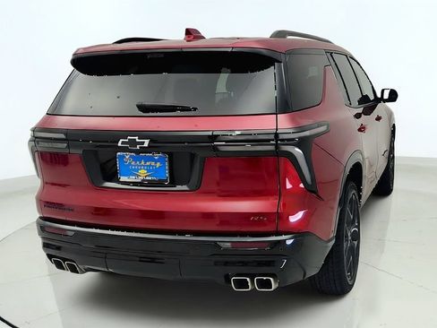 Used 2026 Chevrolet Traverse RS w/ LPO, Floor Liner Package FWD image 6