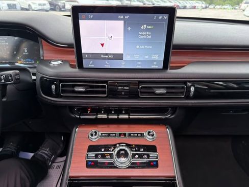 Used 2023 Lincoln Aviator Grand Touring AWD/4WD image 23
