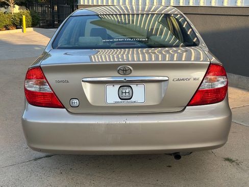 Used 2004 Toyota Camry XLE image 13
