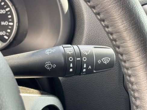 Used 2020 Jeep Renegade Altitude AWD/4WD image 28