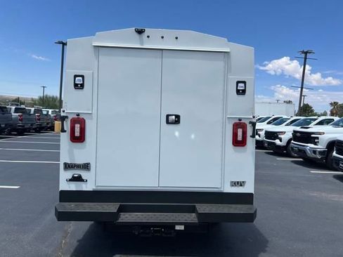 New 2025 Chevrolet Express 3500 w/ Power Convenience Package image 4