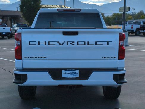 New 2026 Chevrolet Silverado 1500 Custom w/ LPO, Dark Essentials Package image 4