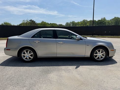 Used 2007 Cadillac STS w/ Preferred Equipment Group AWD/4WD image 6
