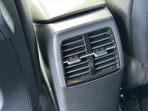 Certified 2025 Kia Niro EX image 14