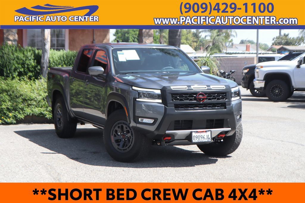 Used 2025 Nissan Frontier PRO-4X w/ Pro Convenience Package AWD/4WD image 1